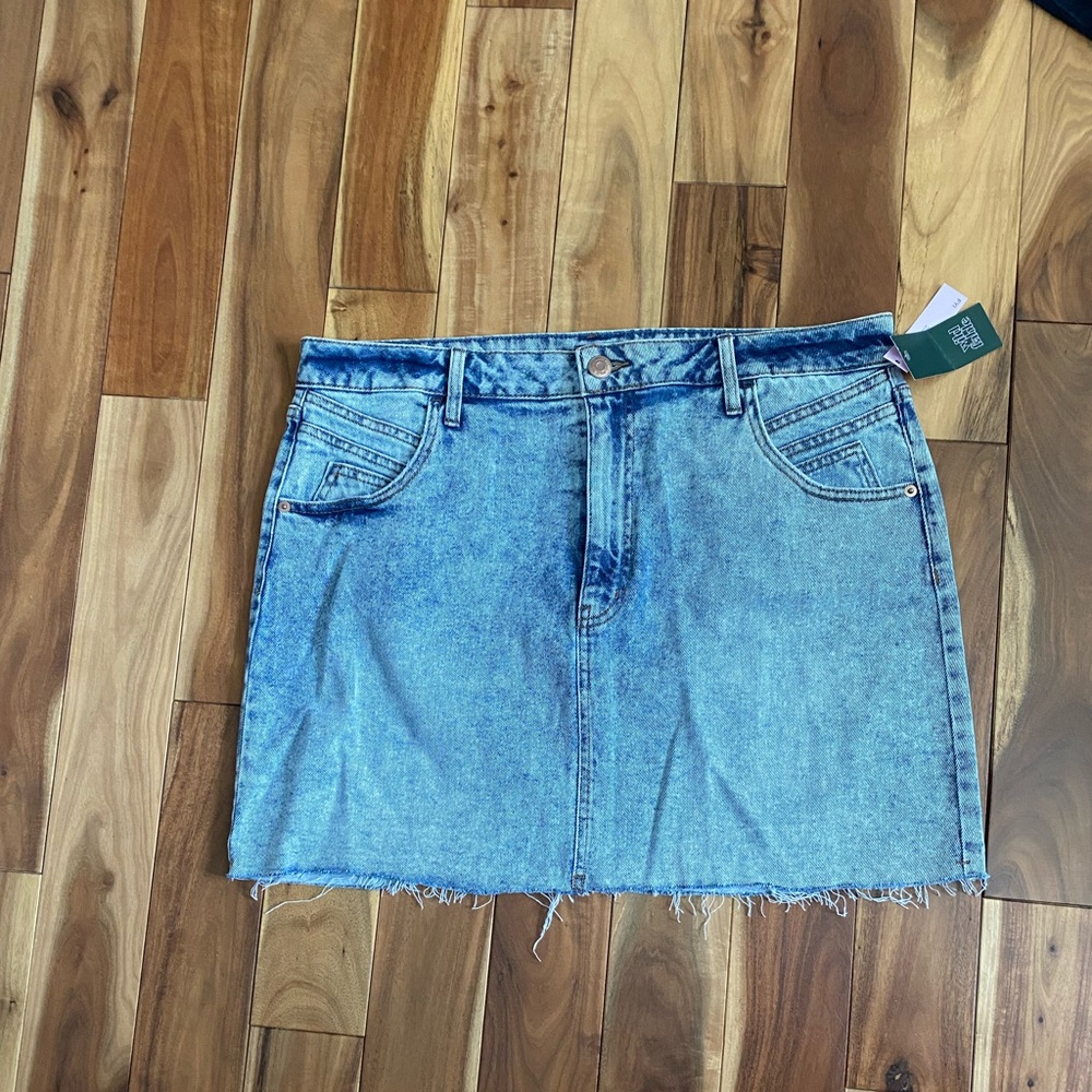Wild fable acid wash denim skirt